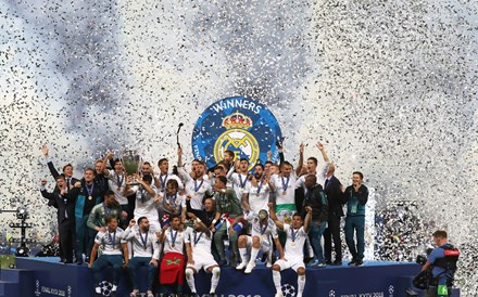 Real Madrid ganha a terceira champions seguida e a 13.ª da história