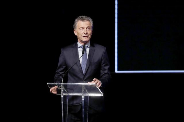 FMI vai emprestar 50 mil milhões de dólares à Argentina