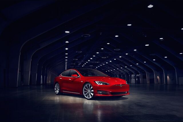 Tesla Model S 100D: Prazer de condução e autonomia 