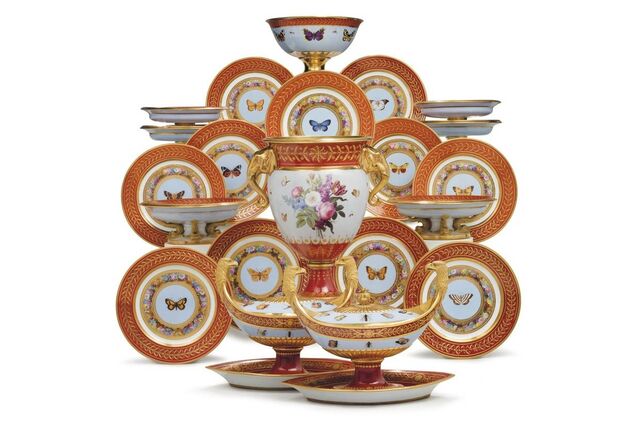 Conjunto de porcelana de Rockefeller leiloado por 1,8 milhões