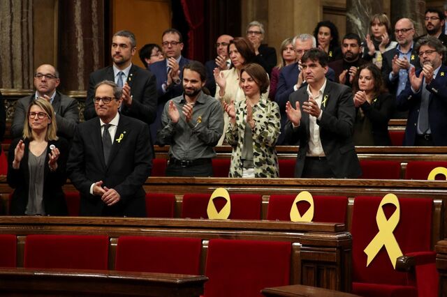 Catalunha volta a ter presidente meio ano após perder autonomia