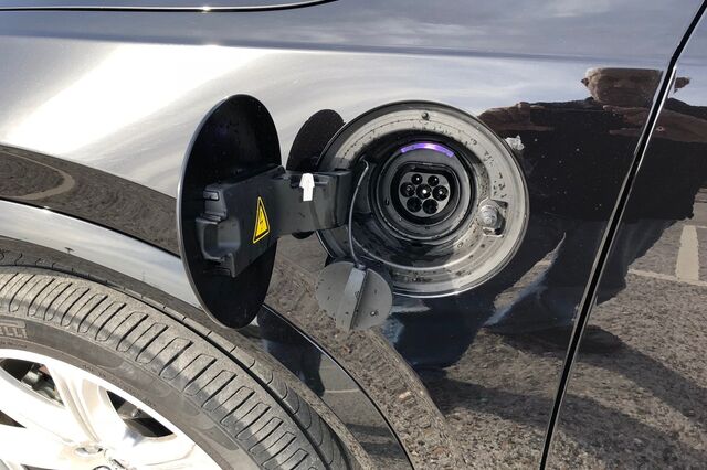 Carregamentos são travão à venda de automóveis eléctricos em Portugal 