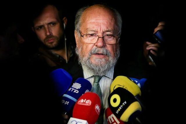 Direcção do Sporting cai com a saída de mais um ou dois membros? Estatutos geram dúvida