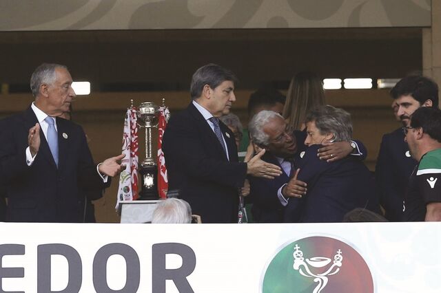 Pressão no Sporting sobe na gestão e desce nas finanças   