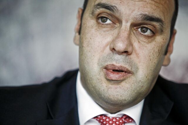 Siza Vieira sem energia que passa para Ambiente. Caldeira Cabral não fica até ao fim. 