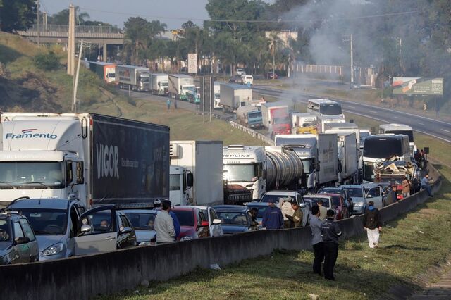 São Paulo em 'estado de emergência' devido a protestos contra preço de combustíveis