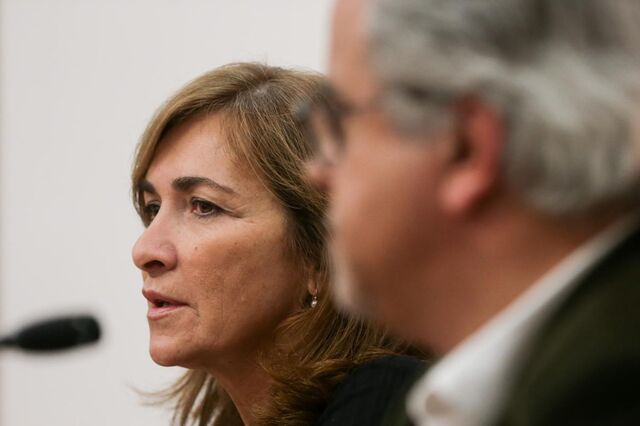 Maria Antónia Almeida Santos 'honrada por poder servir o partido'