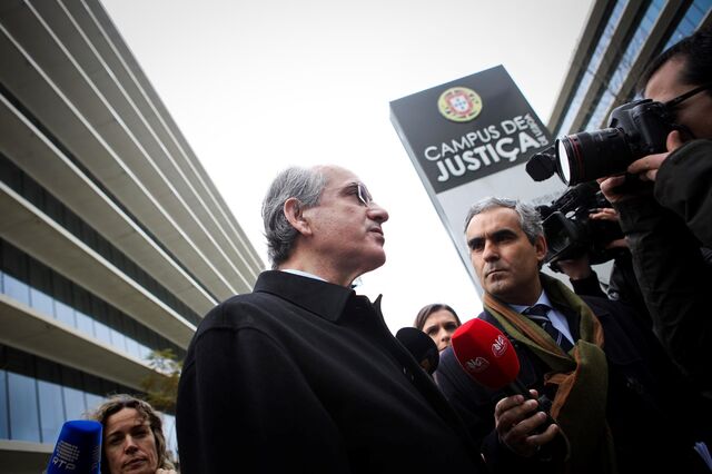 Defesa de João Rendeiro admite recorrer da condenação de ex-banqueiro