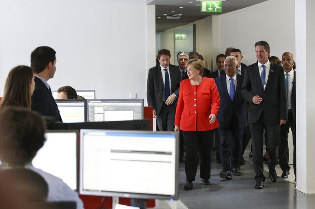 Costa diz a Merkel que 'espírito europeu não é só juntar países à volta da mesa'