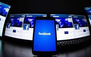 Facebook telemóvel