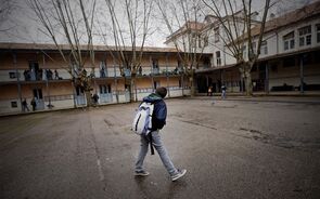 filhos escola criança