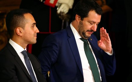 Itália: PIB a cair e desemprego a aumentar deixam Salvini e Di Maio em apuros