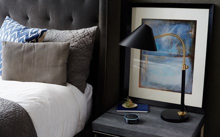 Amazon forma parceria com hotéis Marriott e põe Alexa a pedir serviços de quarto