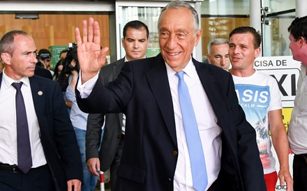 Marcelo diz que vai abrandar o ritmo depois de gastroenterite aguda