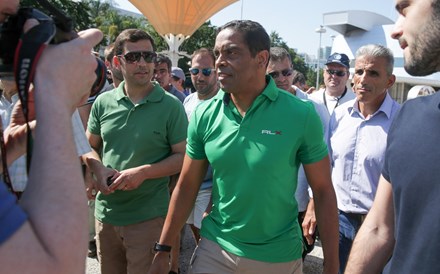 Álvaro Sobrinho alvo de tentativa de agressão e Ricciardi insultado