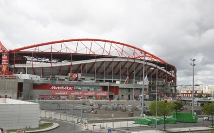 SAD do Benfica acusada de 30 crimes e Paulo Gonçalves de 79 no processo 'e toupeira'   