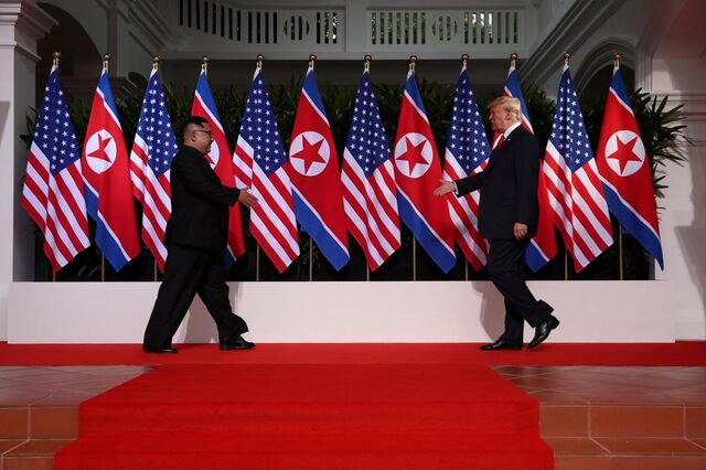 Coreia do Norte estará a construir novos mísseis apesar de acordo com Trump