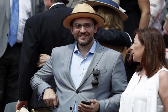 Ministro espanhol cai por fraude fiscal 'à Messi e Ronaldo'