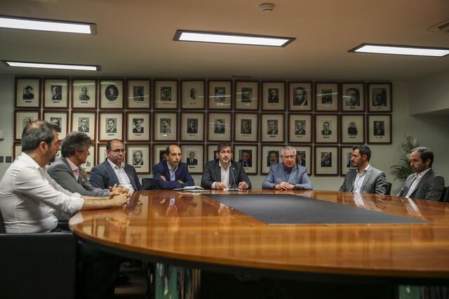 Bruno de Carvalho confirma nove rescisões e diz que não se demite