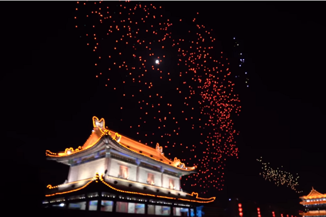 Drones substituem fogo-de-artifício nos céus da China