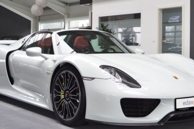 Porsche 918 Spyder está à venda por 1,37 milhões em Portugal