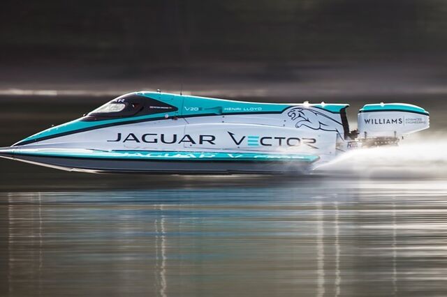 Jaguar fez o barco eléctrico mais rápido do mundo