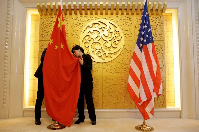 EUA planeiam mais do que duplicar tarifas à China antes de encontro com Pequim