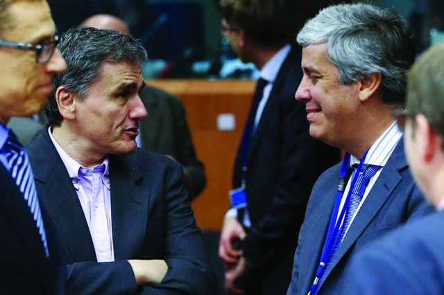 Eurogrupo reúne-se para fechar capítulo dos resgates à Grécia 