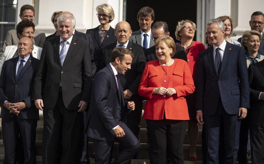 merkel macron