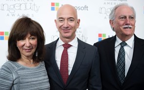 Pais de Bezos investiram 250 mil dólares na Amazon e agora têm uma fortuna 