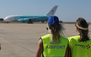 A380 no momento da aterragem no Aeroporto de Beja
