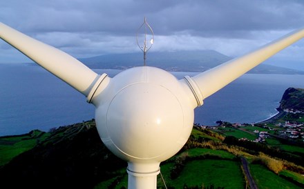 Açores têm uma ilha com a luz híbrida mais verde do mundo  