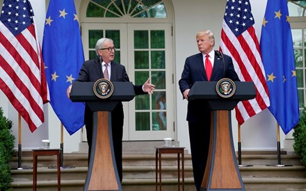 Juncker garante que Trump não vai impor tarifas sobre automóveis europeus