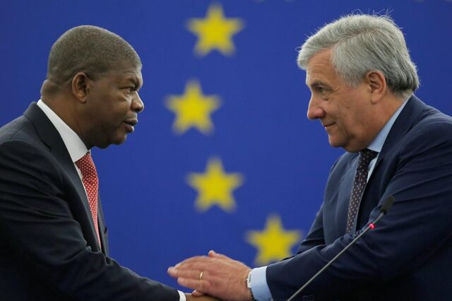 João Lourenço garante que visita de António Costa a Angola acontecerá este ano