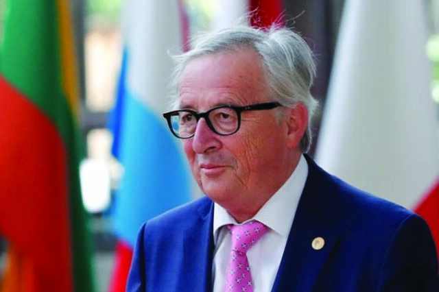 Comissão Europeia explica imagens de Juncker com crise de ciática