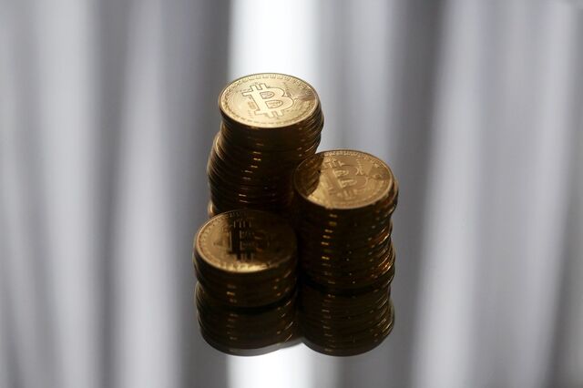 Com o mundo fechado em casa, 2020 foi o ano de a Bitcoin voltar a desconfinar