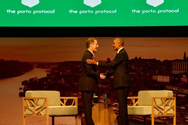 Fábrica de móveis de Rebordosa 'sentou' Obama no Porto