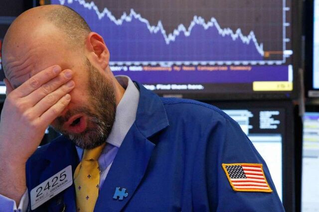 Novas tarifas de Trump colocam Wall Street no vermelho