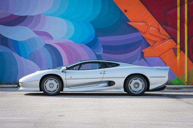 Não pode comprar um Ferrari? Compre uma acção por 80 dólares