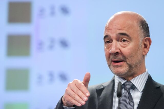 Moscovici responde a Costa: 'Ficarei satisfeito se puder tweetar outra vez'