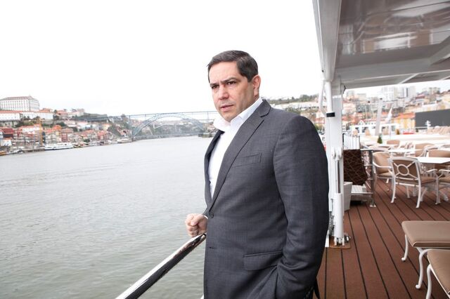CMVM diz que Mário Ferreira tem de lançar OPA sobre Media Capital