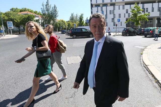 Questão técnica impede Manuel Pinho de ser interrogado no DCIAP
