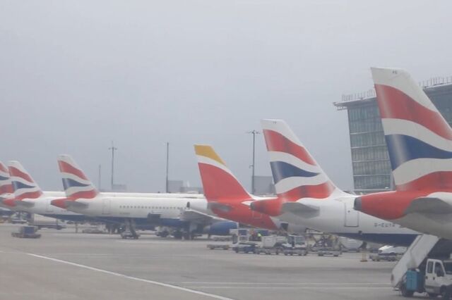 Aeroporto de Heathrow totalmente operacional após um dia de caos