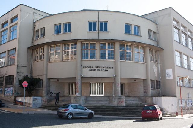 Câmara de Coimbra garante transporte gratuito a alunos do ensino obrigatório