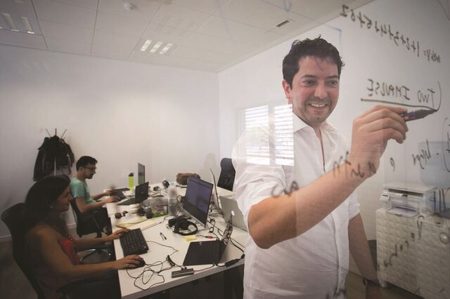 “Chatbot” luso-alemão dá respostas inteligentes à covid-19
