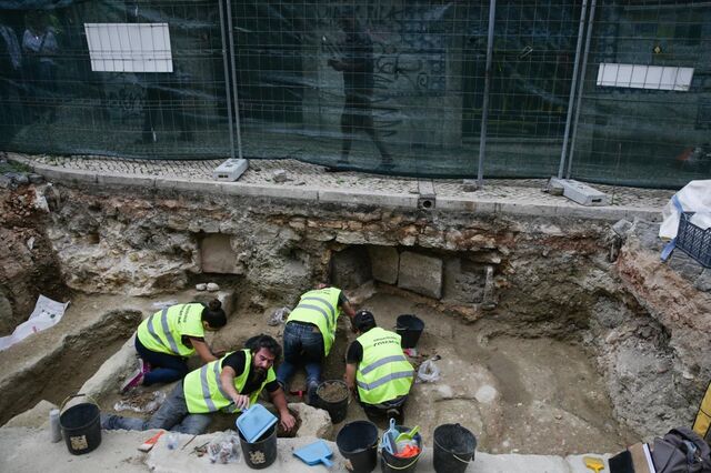 Cemitério medieval com pelo menos 20 corpos encontrado em Lisboa