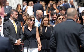 Familiares e amigos despedem-se de Queiroz Pereira