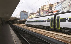 comboio CP ferrovia