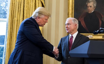 Trump anuncia demissão de Sessions como procurador-geral dos EUA