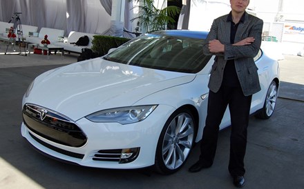 Musk revela interesse da Tesla em carrinha da Mercedes-Benz